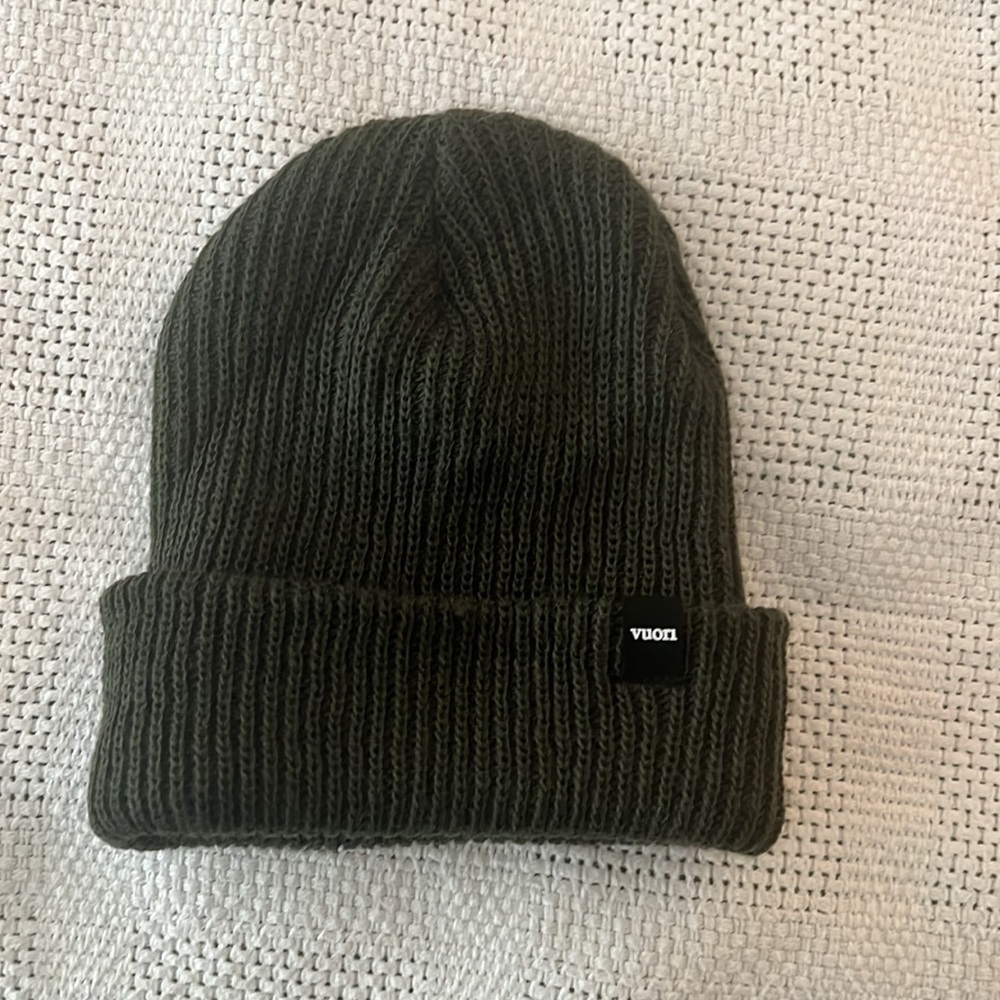 Vuori Beanie brand new